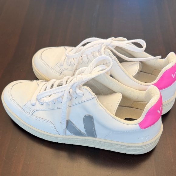 Veja Women's White and Pink Sneakers with Gray Accents - Picture 1 of 5